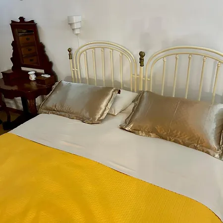 Il Sipario Il Pregio E Il Comfort Di Palazzo Accolla Apartman